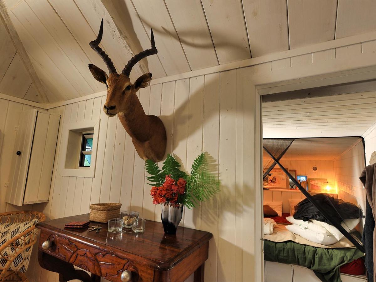 L'Incroyable Maison De Mamie Mechant Saint-Philippe Eksteriør bilde